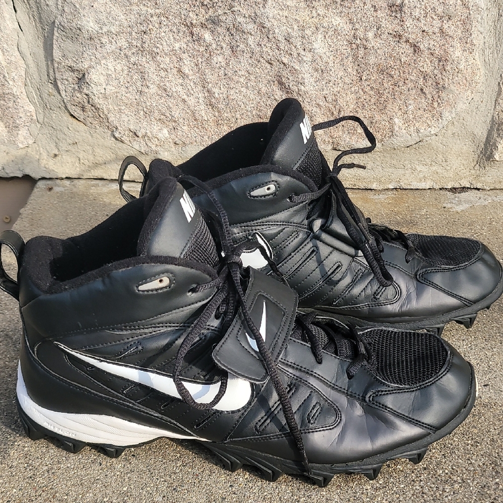 Nike Black and White High-Top Football Crosstrainer Cleats